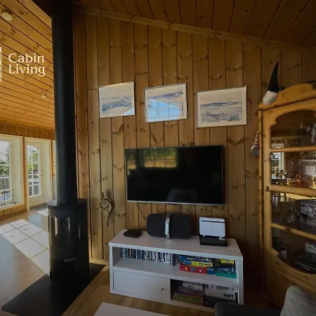 Large Beautiful Inout On * Sjusjoen
